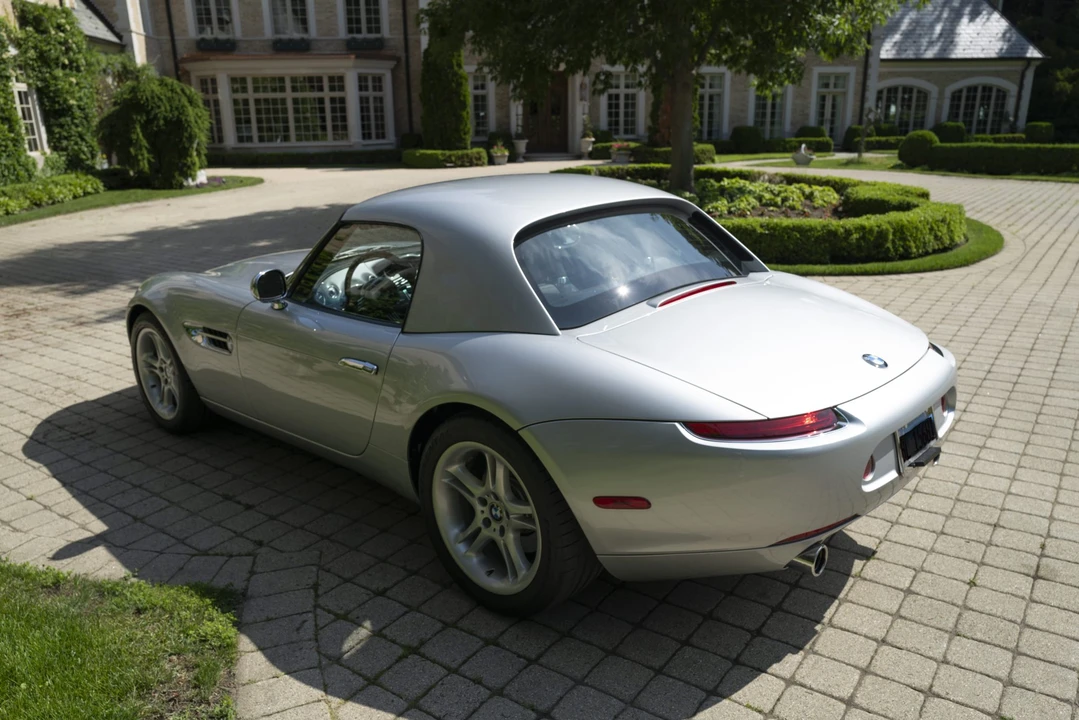 2002 BMW Z8 - Image 6 of 31