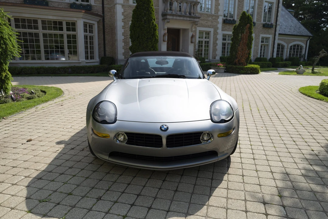 2002 BMW Z8 - Image 13 of 31
