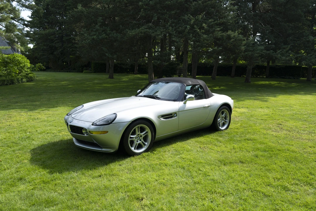2002 BMW Z8 - Image 28 of 31
