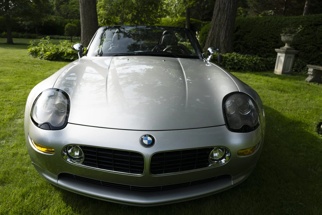 2002 BMW Z8 - Image 15 of 31