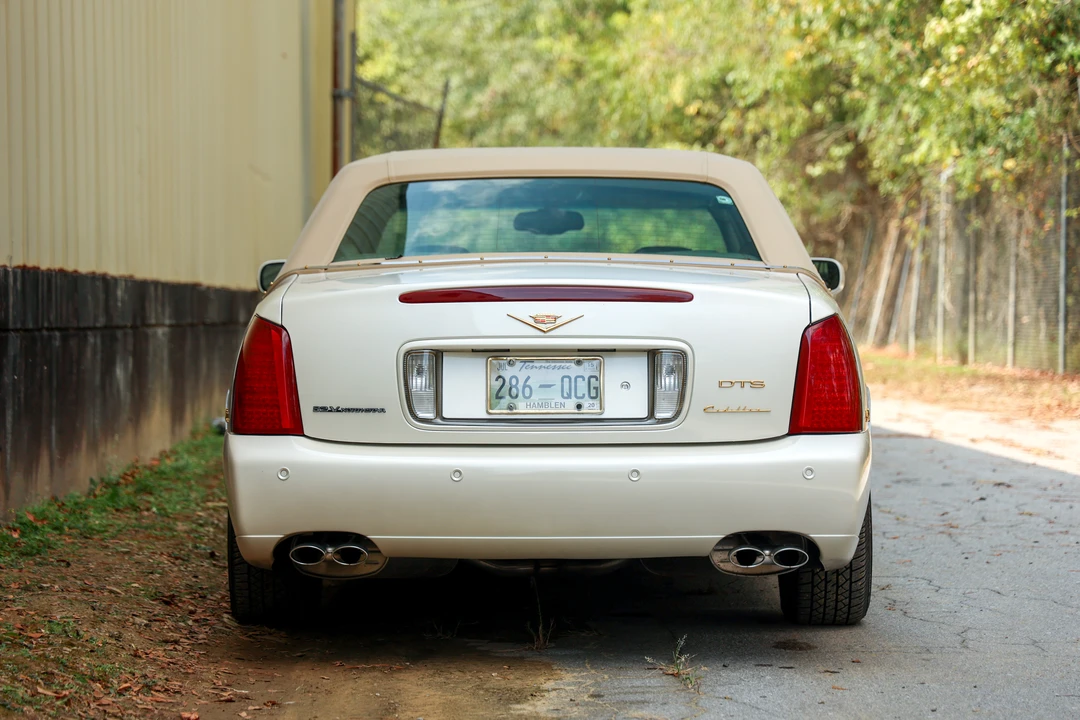 2002 Cadillac DeVille 8th Gen - Image 15 of 31
