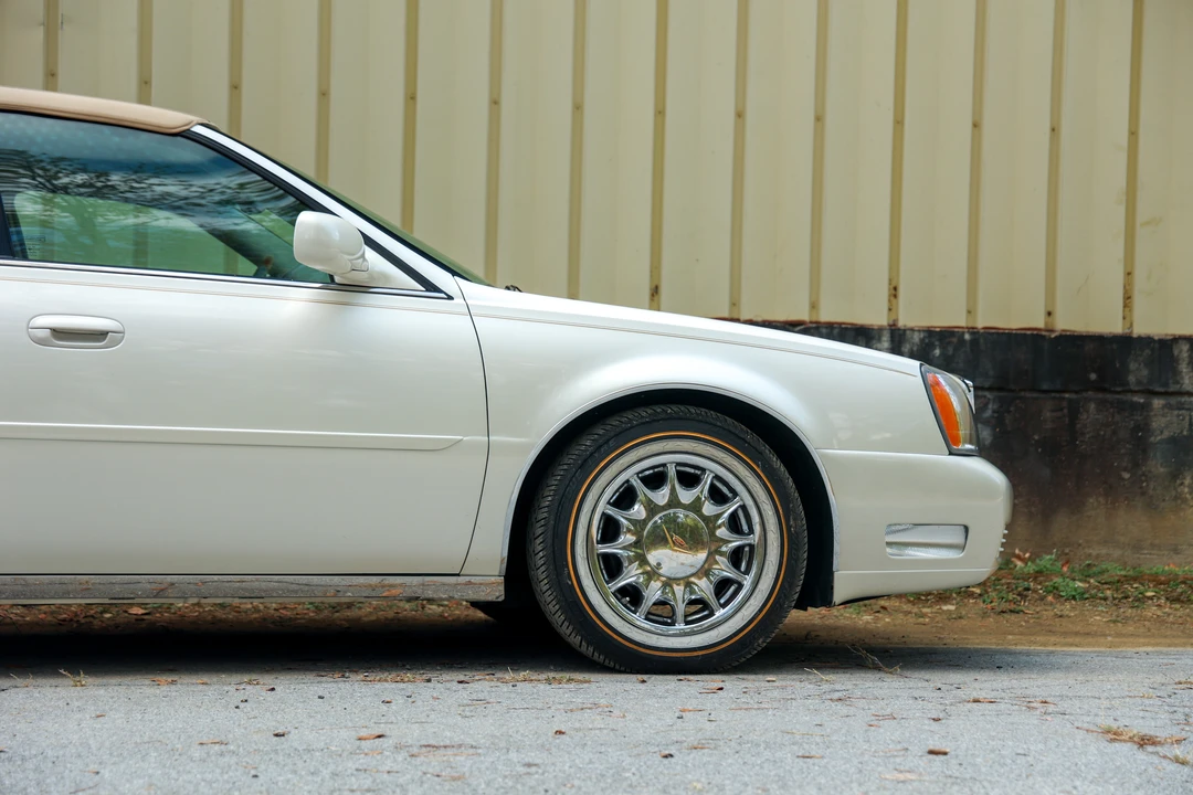 2002 Cadillac DeVille 8th Gen - Image 11 of 31