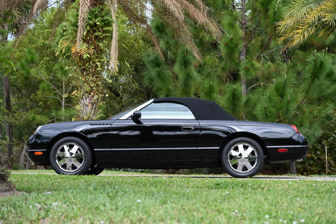 2002 Ford Thunderbird 11th Gen - Image 8 of 31