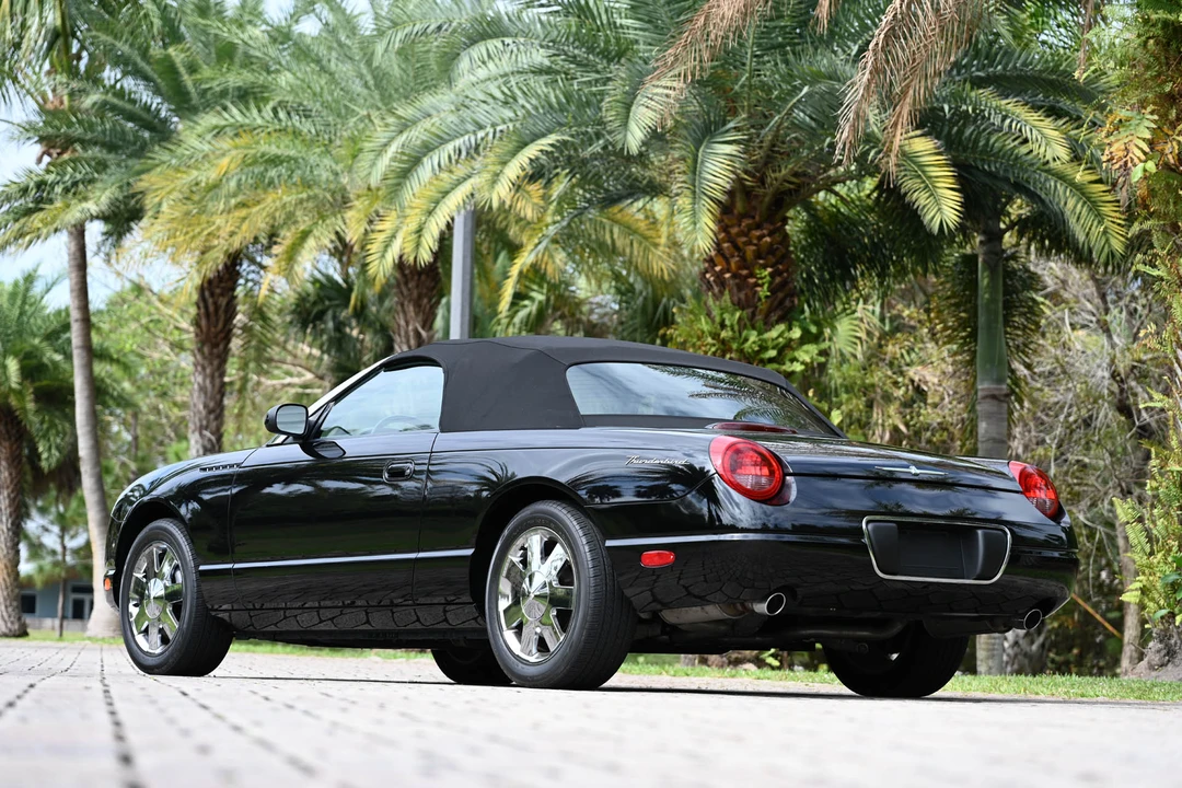 2002 Ford Thunderbird 11th Gen - Image 9 of 31