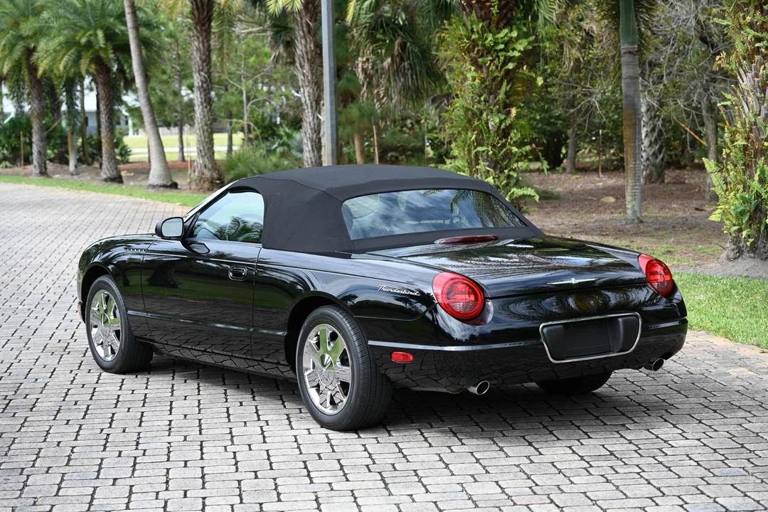 2002 Ford Thunderbird 11th Gen - Image 10 of 31
