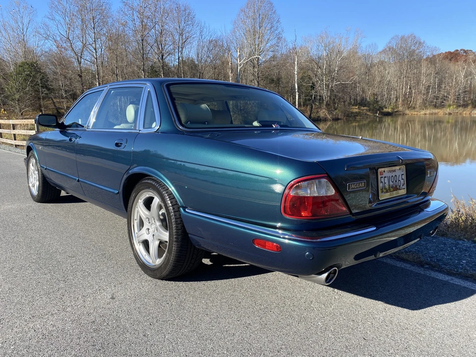 2002 Jaguar X308 XJR - Image 14 of 31