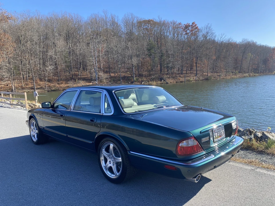 2002 Jaguar X308 XJR - Image 16 of 31