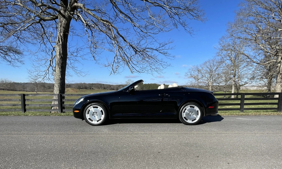 2002 Lexus SC430 - Image 2 of 31