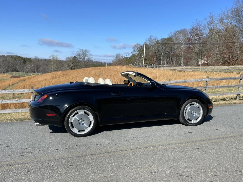 2002 Lexus SC430 - Image 17 of 31