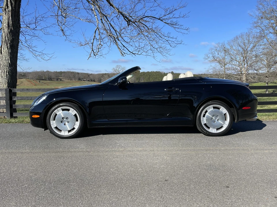 2002 Lexus SC430 - Image 3 of 31