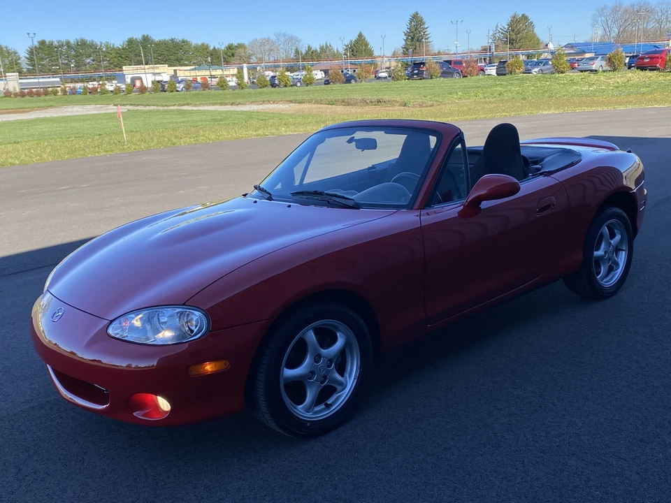 2002 Mazda NB MX-5 Miata - Image 6 of 31