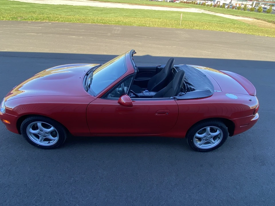 2002 Mazda NB MX-5 Miata - Image 7 of 31