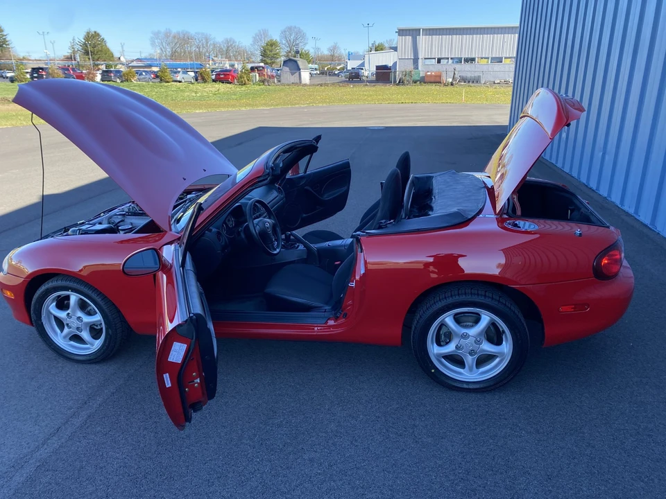 2002 Mazda NB MX-5 Miata - Image 23 of 31