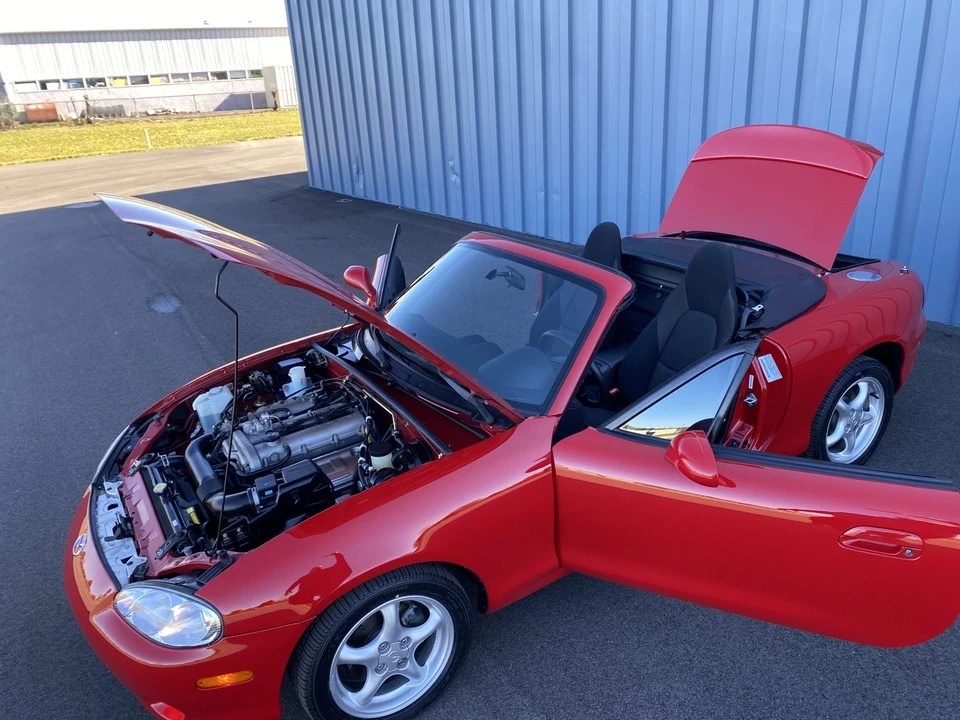 2002 Mazda NB MX-5 Miata - Image 24 of 31