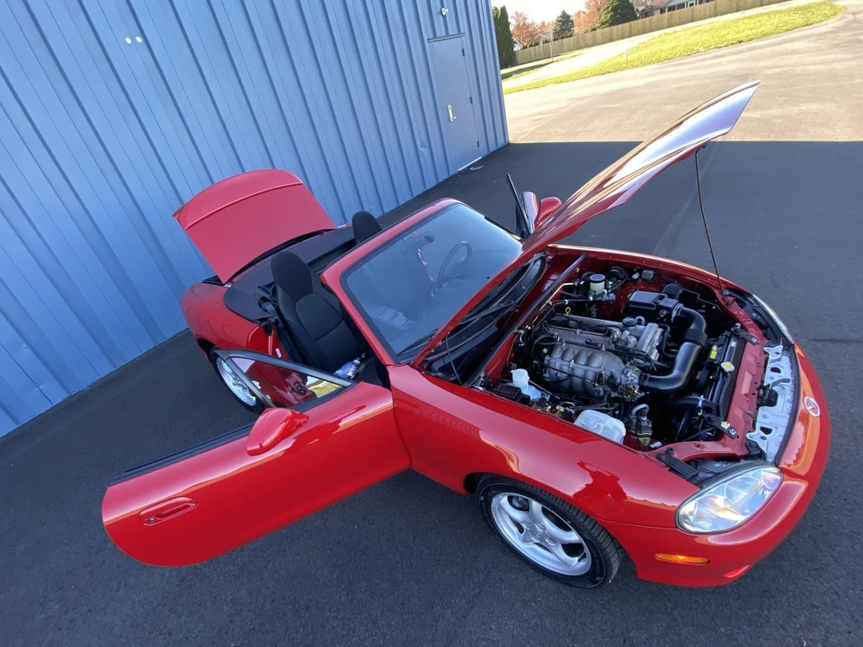 2002 Mazda NB MX-5 Miata - Image 25 of 31