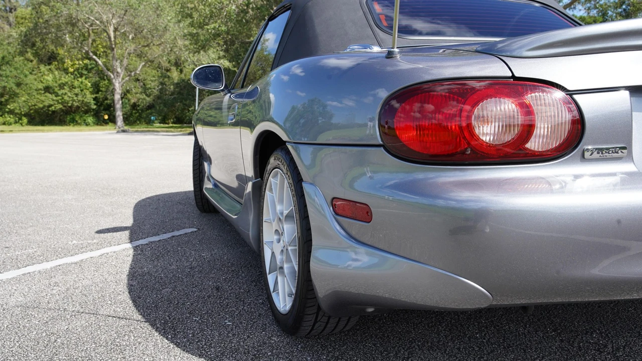 2002 Mazda NB MX-5 Miata - Image 13 of 31