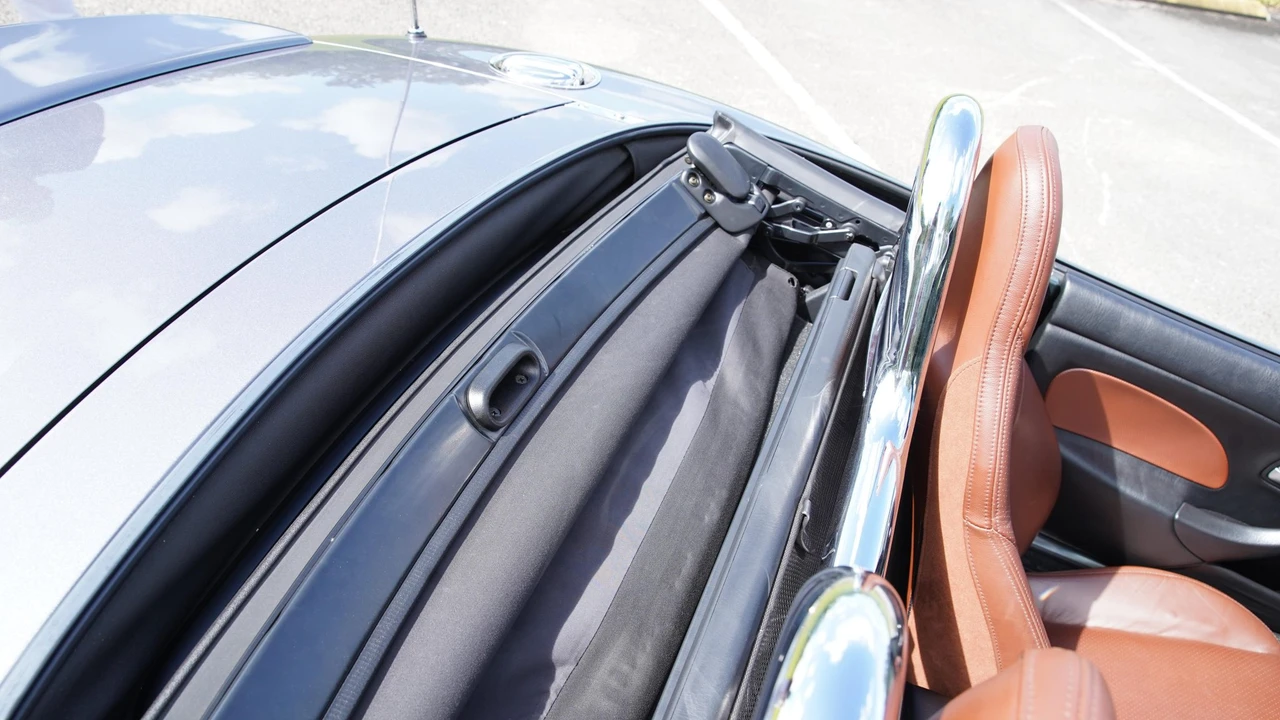 2002 Mazda NB MX-5 Miata - Image 17 of 31