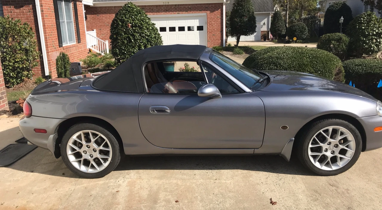 2002 Mazda NB MX-5 Miata - Image 2 of 31