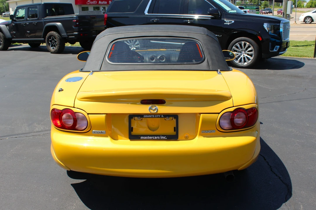 2002 Mazda NB MX-5 Miata - Image 9 of 31