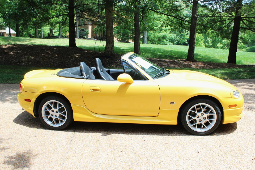 2002 Mazda NB MX-5 Miata - Image 25 of 31