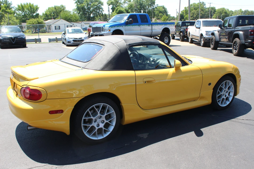 2002 Mazda NB MX-5 Miata - Image 11 of 31