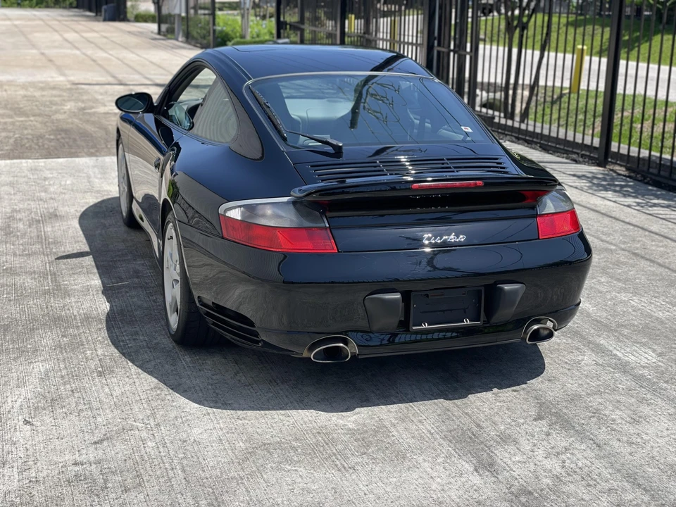 2002 Porsche 996 Turbo - Image 10 of 31