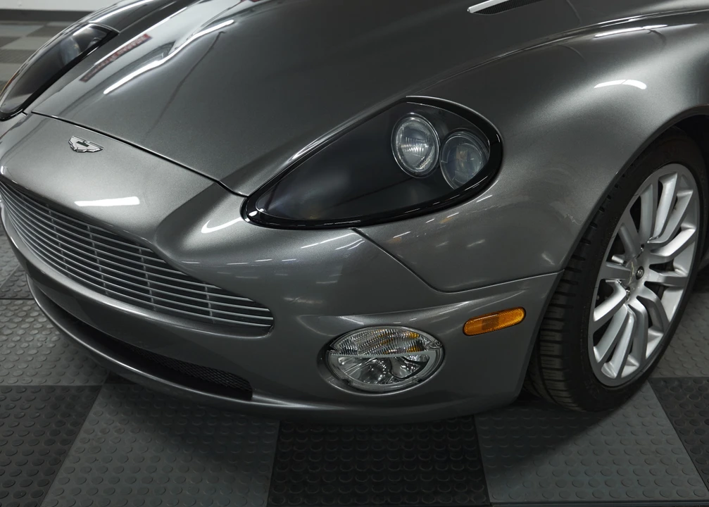 2003 Aston Martin Vanquish 1st Gen - Image 7 of 31