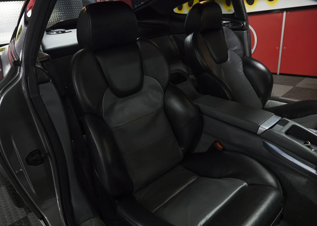 2003 Aston Martin Vanquish 1st Gen - Image 17 of 31