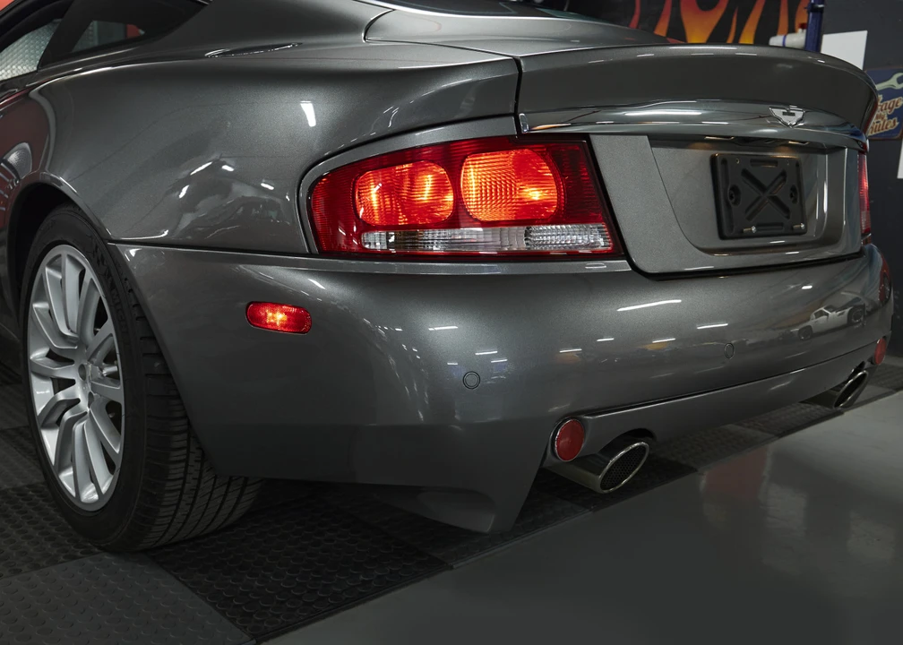 2003 Aston Martin Vanquish 1st Gen - Image 12 of 31