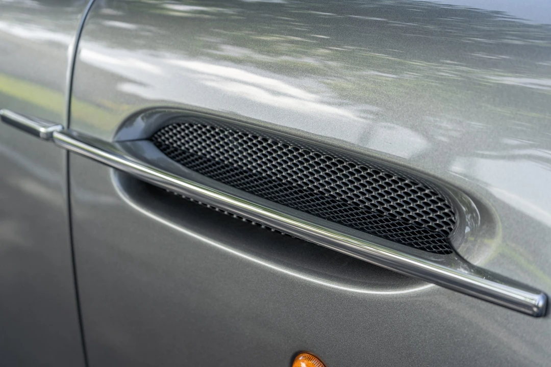 2003 Aston Martin Vanquish 1st Gen - Image 31 of 31