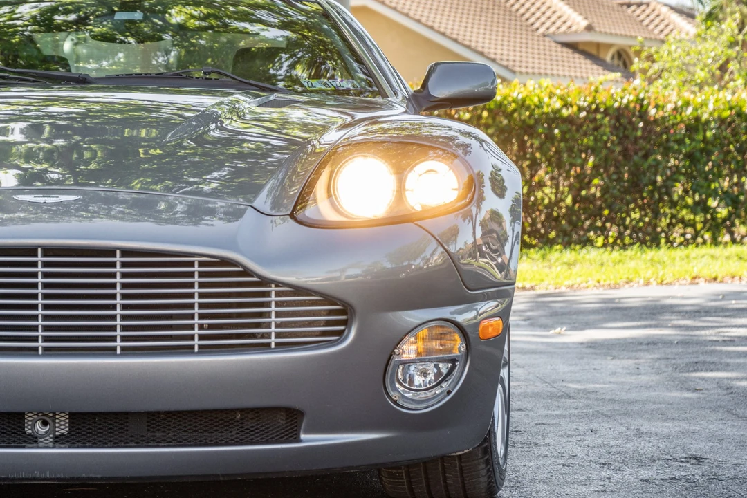 2003 Aston Martin Vanquish 1st Gen - Image 14 of 31