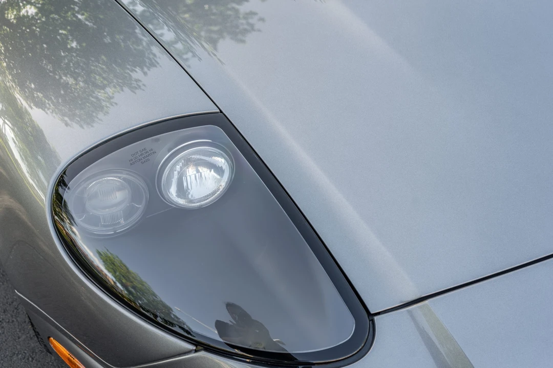 2003 Aston Martin Vanquish 1st Gen - Image 15 of 31
