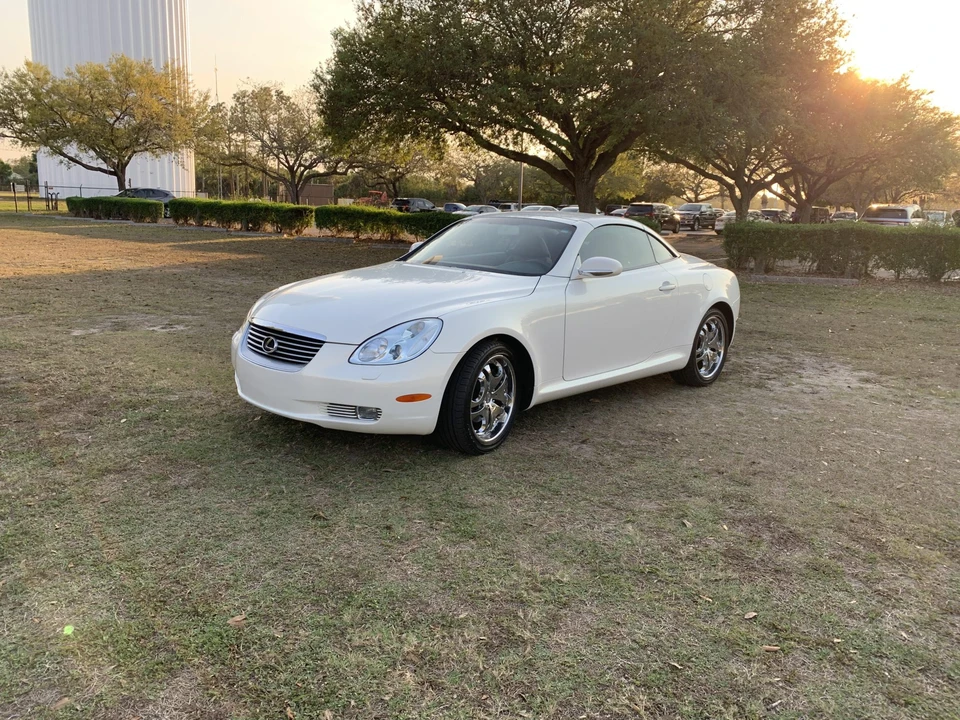 2003 Lexus SC430 - Image 2 of 31
