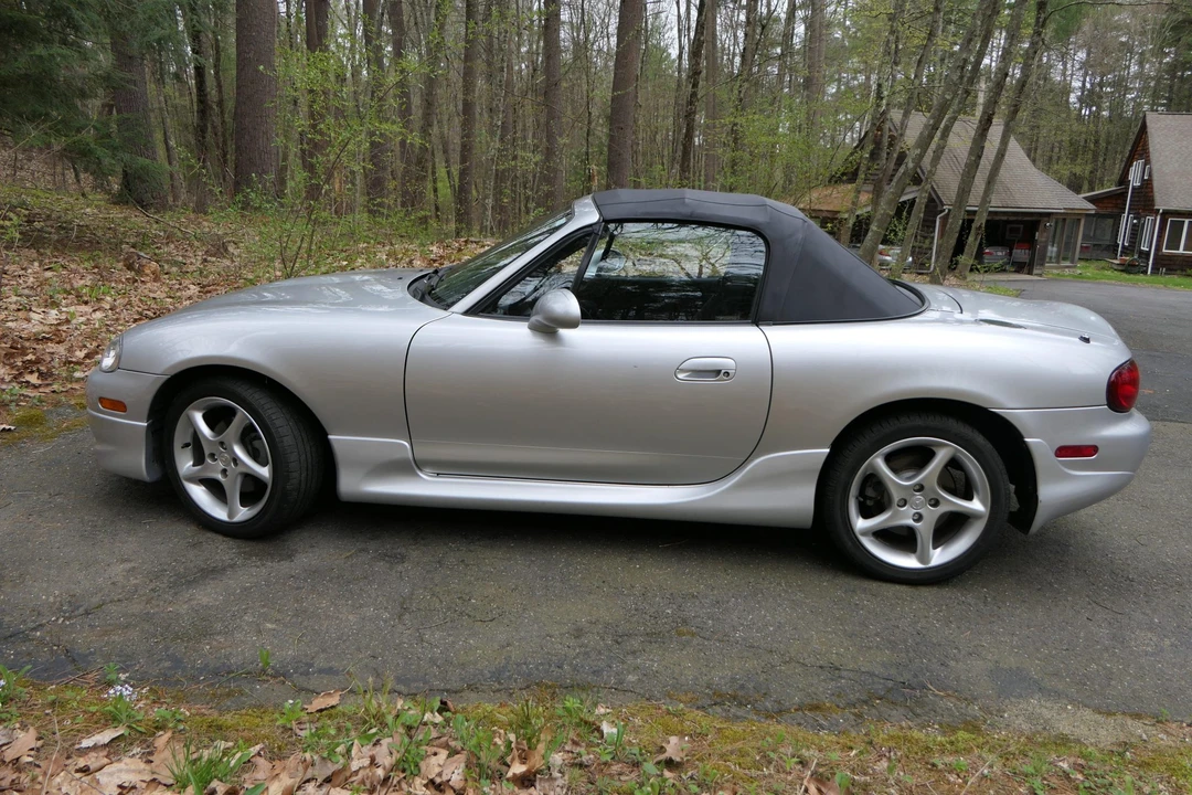 2003 Mazda NB MX-5 Miata - Image 8 of 31