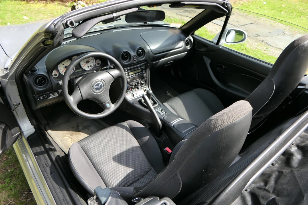 2003 Mazda NB MX-5 Miata - Image 19 of 31