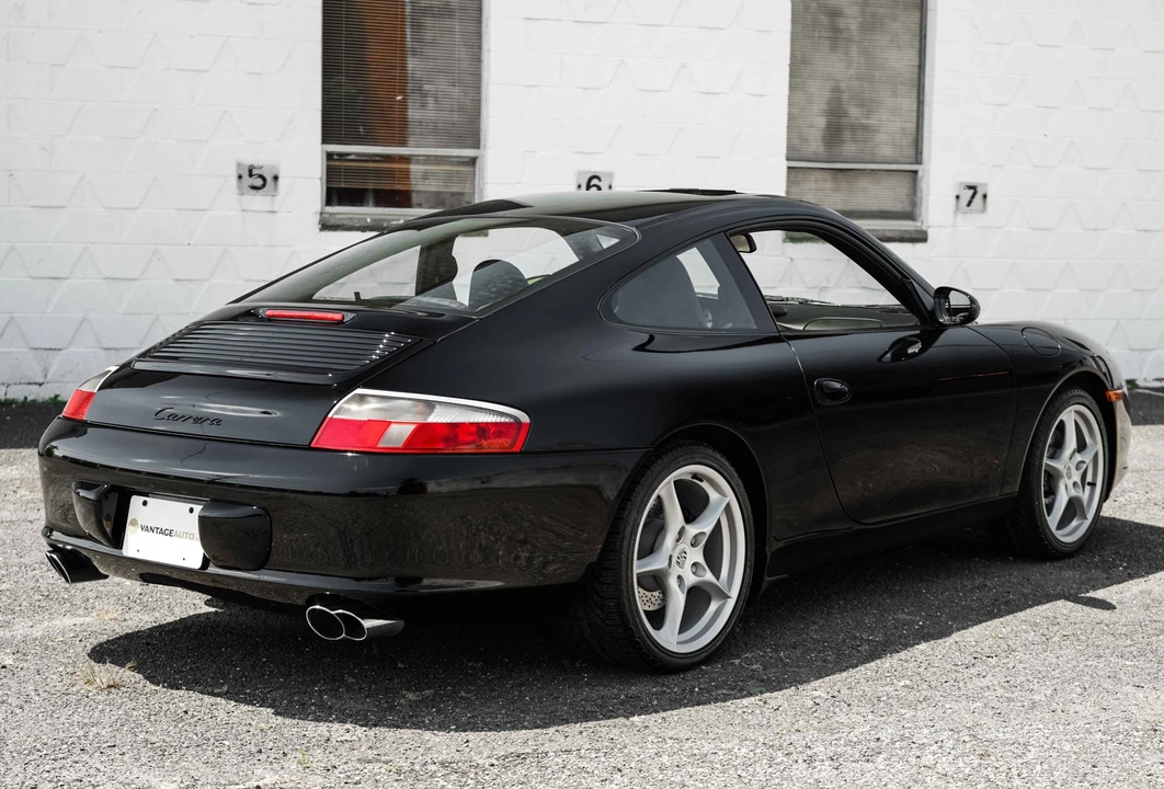 2003 Porsche 996 Carrera - Image 10 of 31