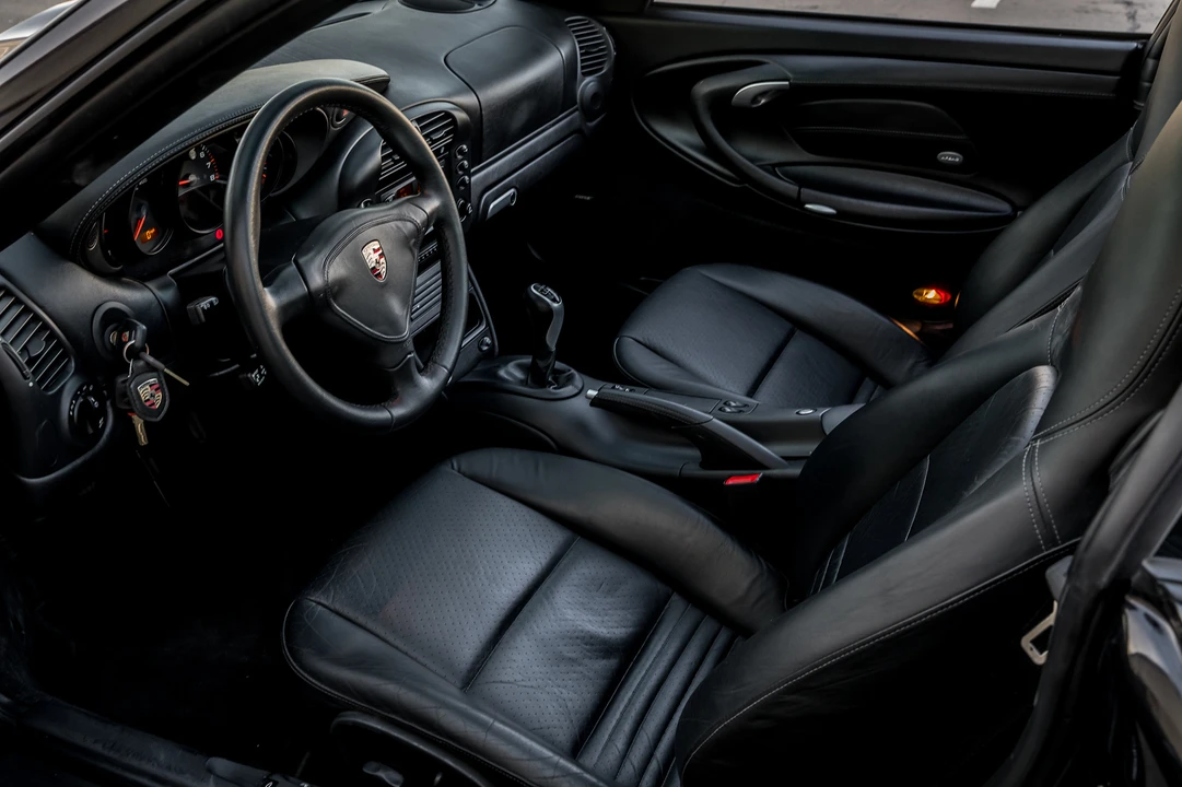 2003 Porsche 996 Turbo - Image 28 of 31