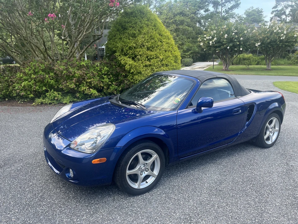 2003 Toyota MR2 Spyder/MR-S - Image 2 of 31