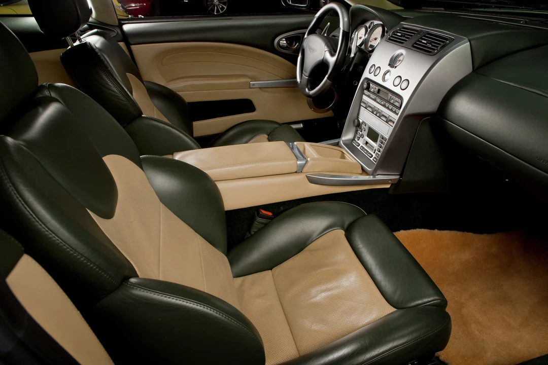 2004 Aston Martin Vanquish 1st Gen - Image 18 of 31