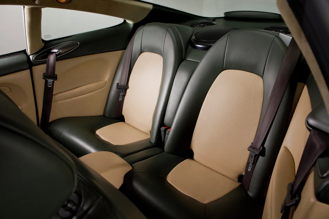 2004 Aston Martin Vanquish 1st Gen - Image 23 of 31