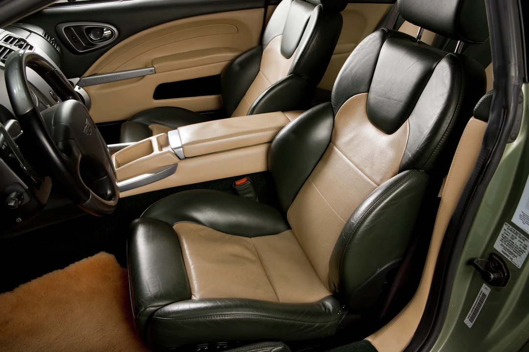 2004 Aston Martin Vanquish 1st Gen - Image 17 of 31
