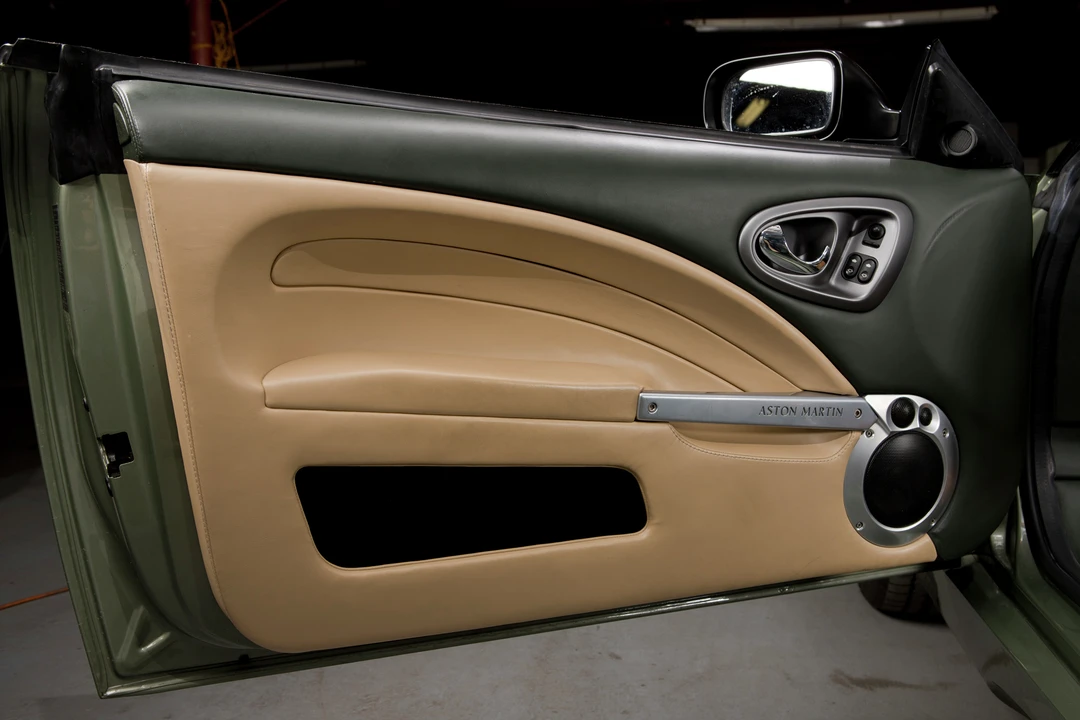 2004 Aston Martin Vanquish 1st Gen - Image 14 of 31