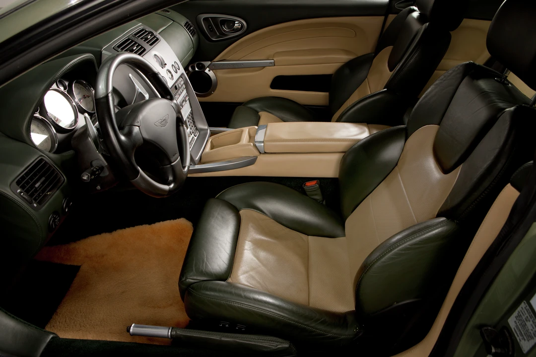 2004 Aston Martin Vanquish 1st Gen - Image 16 of 31
