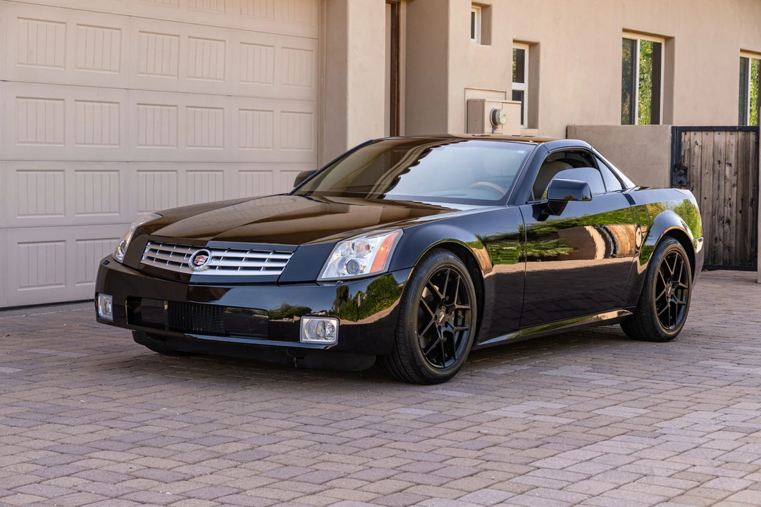 2004 Cadillac XLR - Image 2 of 31