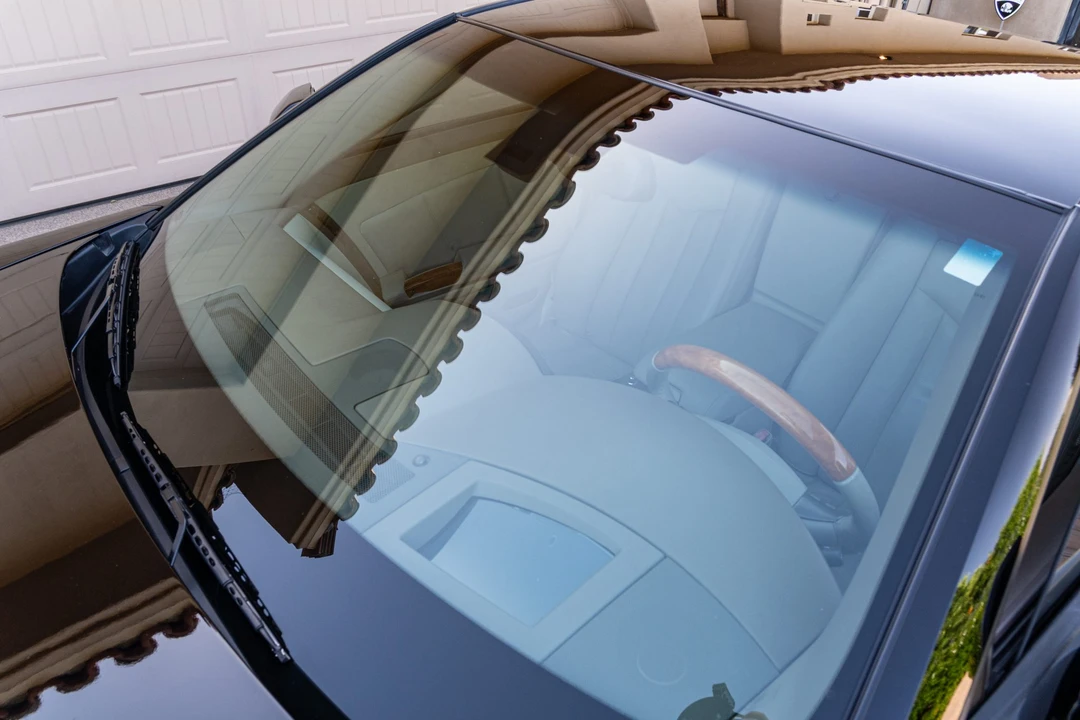 2004 Cadillac XLR - Image 30 of 31