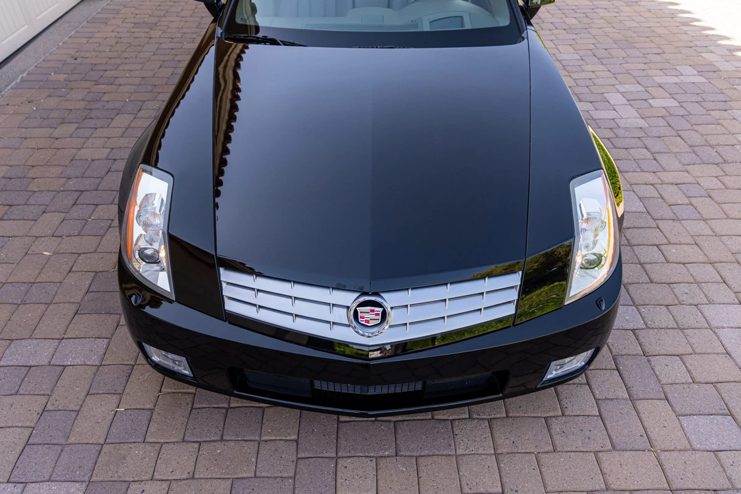 2004 Cadillac XLR - Image 22 of 31