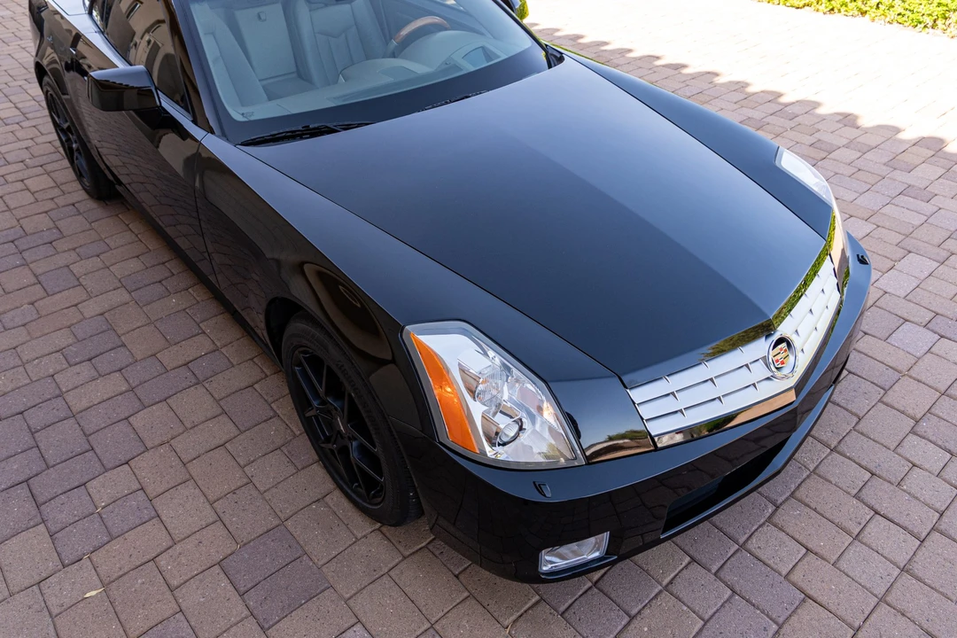 2004 Cadillac XLR - Image 17 of 31