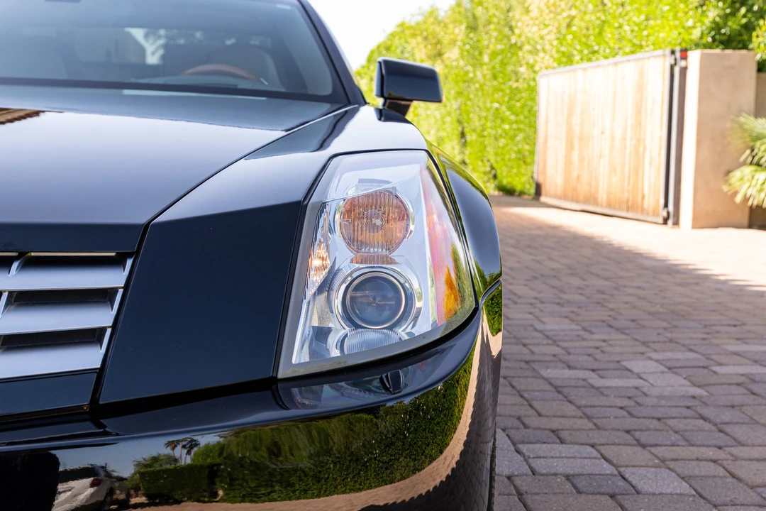 2004 Cadillac XLR - Image 24 of 31