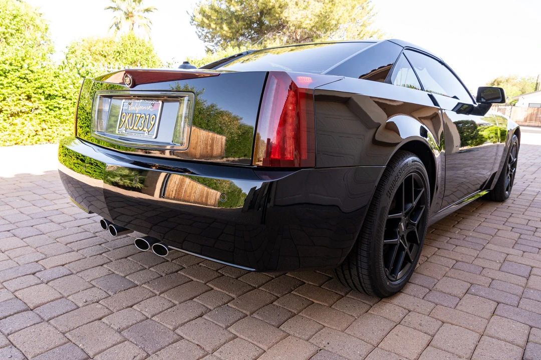 2004 Cadillac XLR - Image 9 of 31