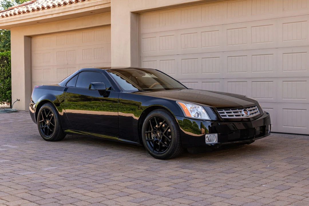 2004 Cadillac XLR - Image 7 of 31